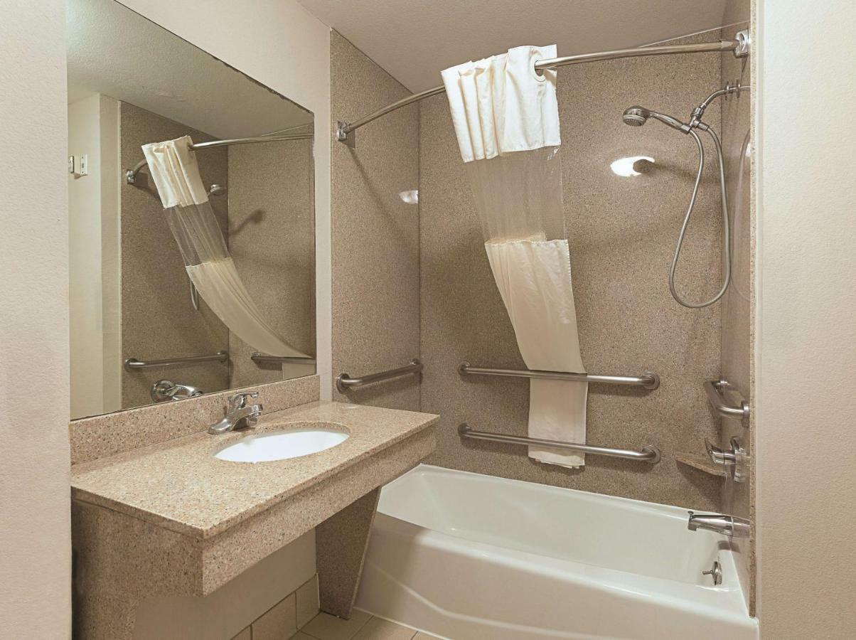 Kemah Edgewater Hotel, Surestay Collection By Best Western Seabrook Dış mekan fotoğraf
